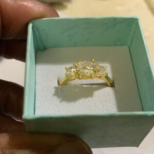 Elegant Gold Overlay &  Silver Women's Ring size (6)